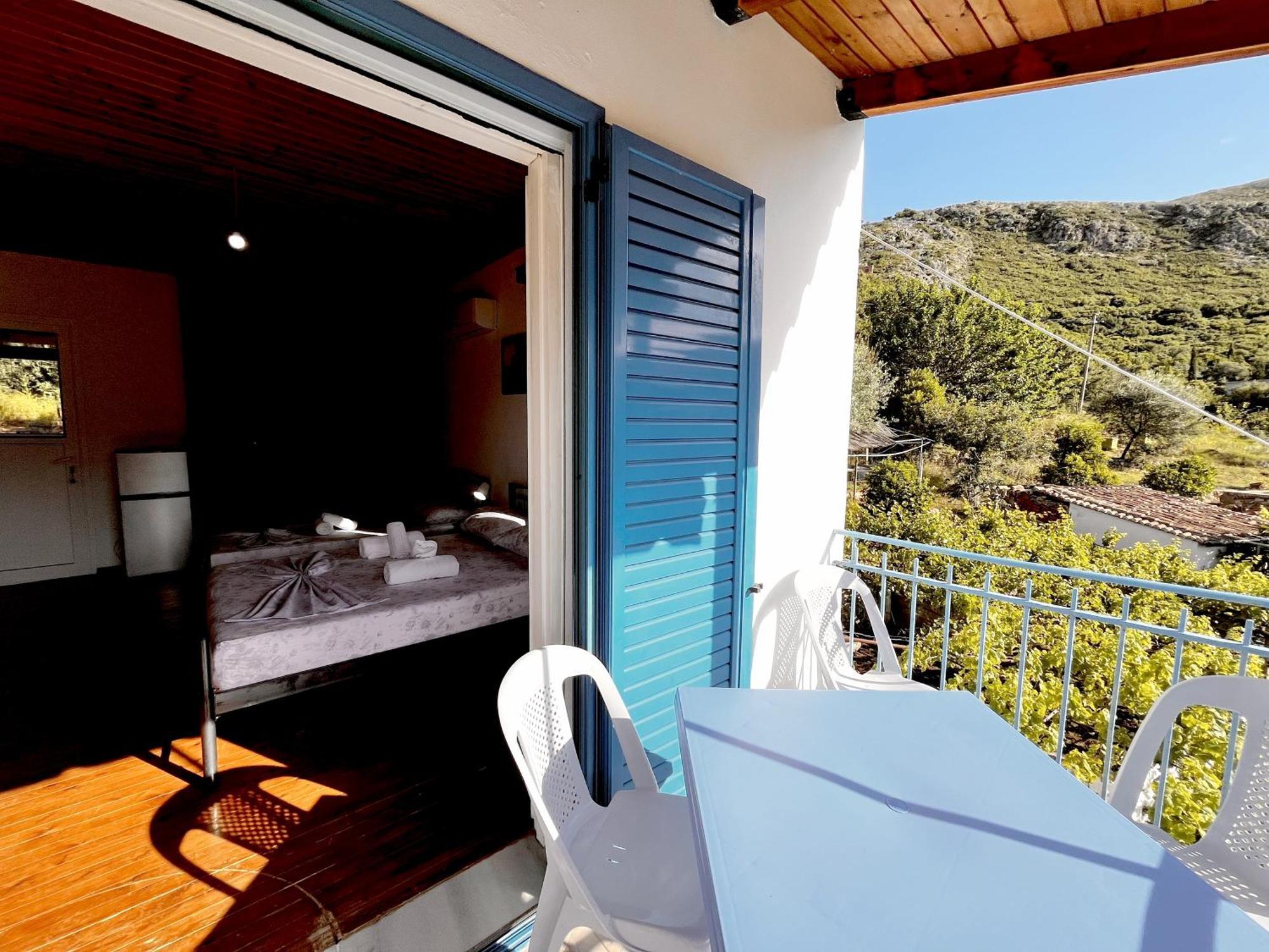 Sea Horizon House Alexis Hotel Himare Bagian luar foto
