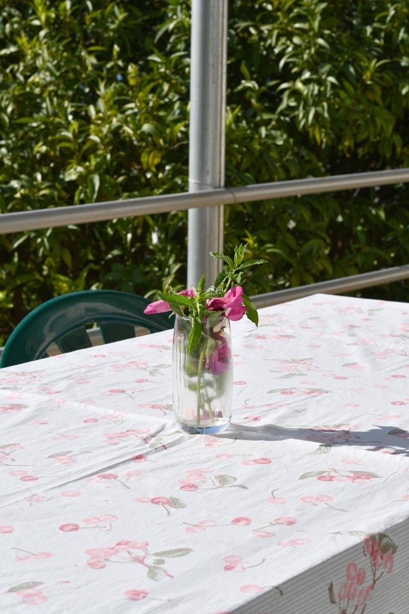 Sea Horizon House Alexis Hotel Himare Bagian luar foto