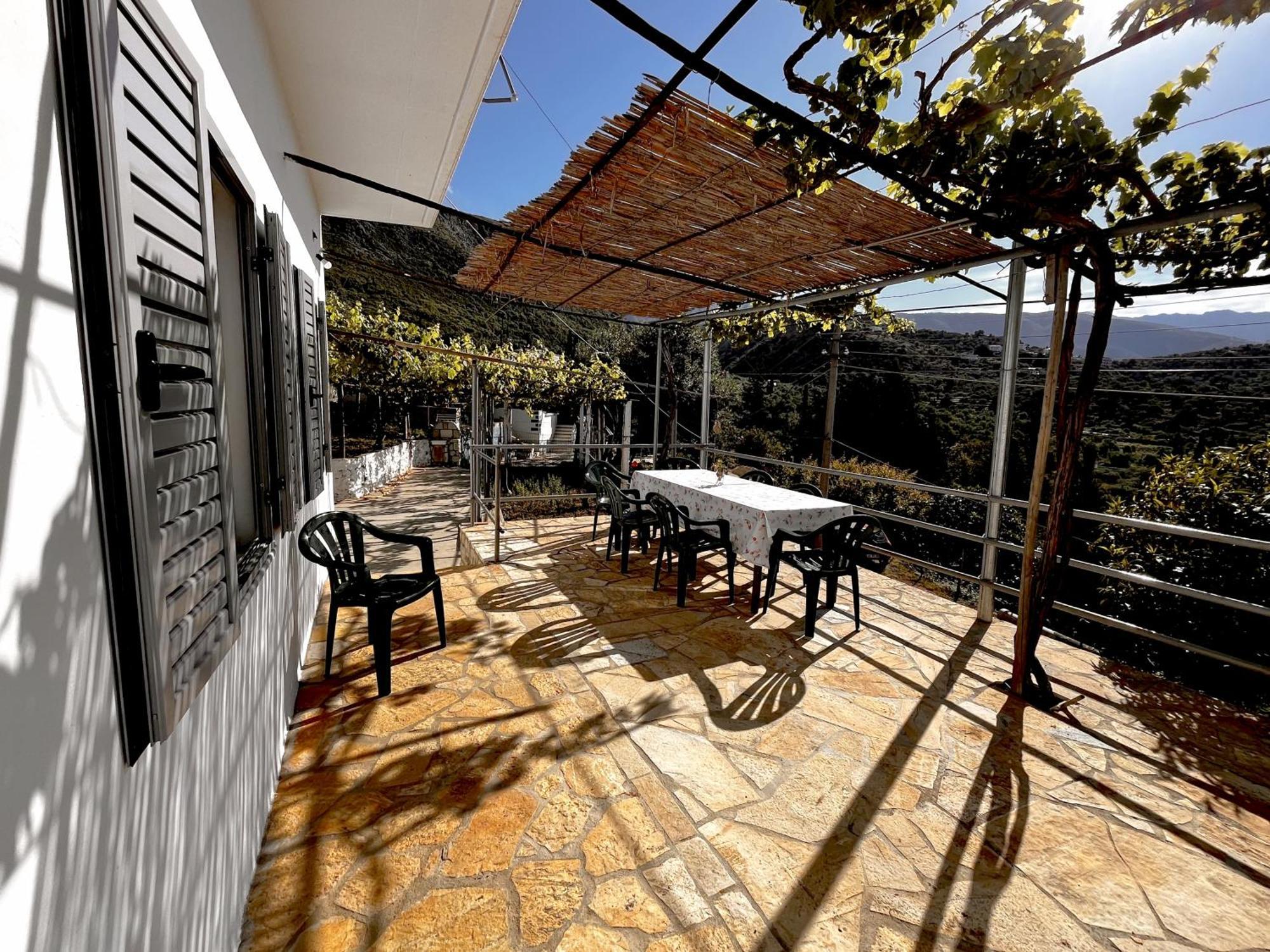 Sea Horizon House Alexis Hotel Himare Bagian luar foto