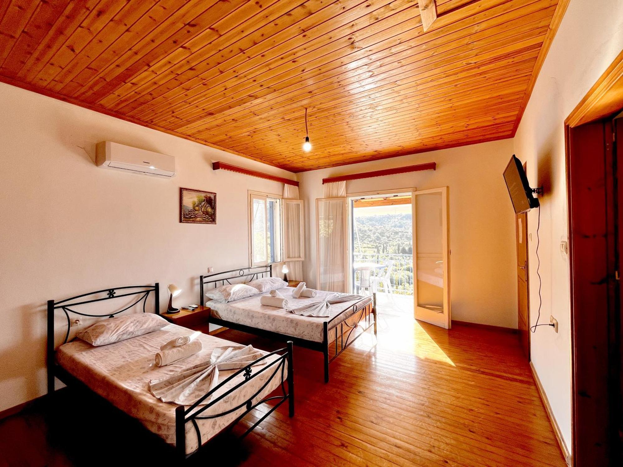 Sea Horizon House Alexis Hotel Himare Bagian luar foto